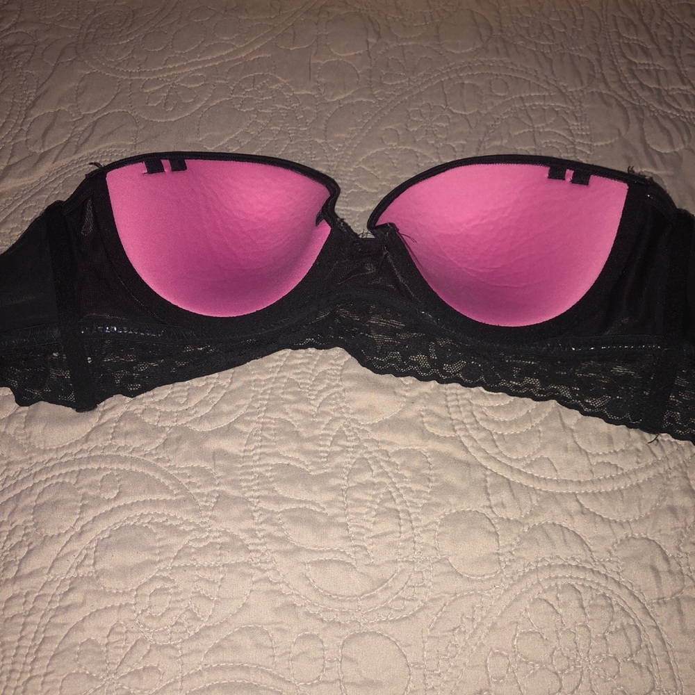 Victoria’s Secret PINK strapless bra!